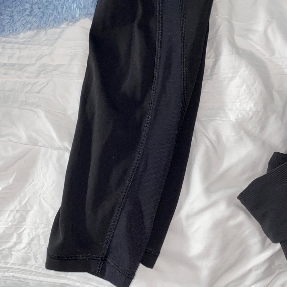 Lululemon black mesh leggings (Size 6)
